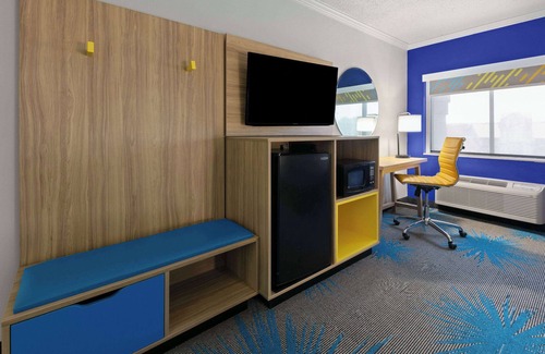 Fort Smith Hotel | Days Inn by Wyndham Fort Smith