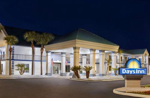 Kingsland Hotel | Days Inn by Wyndham Kingsland GA