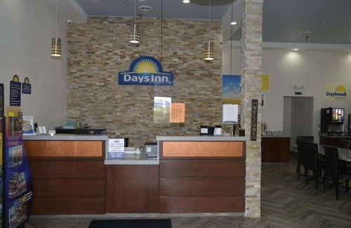 Kodak Hotel | Days Inn by Wyndham Kodak/Sevierville Intrstate SmokeyMntns