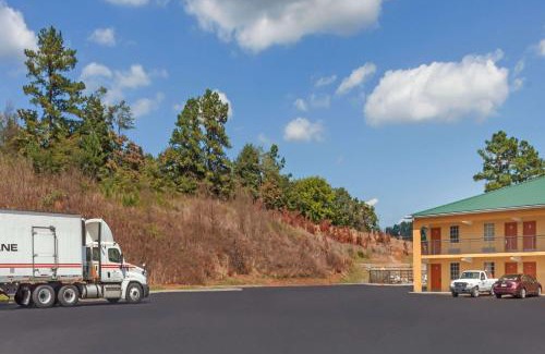 Lenoir City Hotel | Days Inn by Wyndham Lenoir City