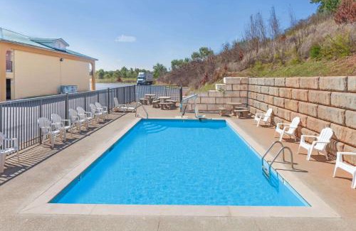 Lenoir City Hotel | Days Inn by Wyndham Lenoir City