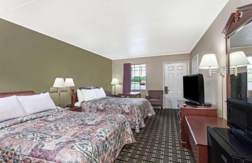 Lenoir City Hotel | Days Inn by Wyndham Lenoir City