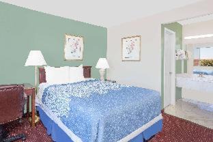 Lost Hills Hotel | Days Inn by Wyndham Lost Hills