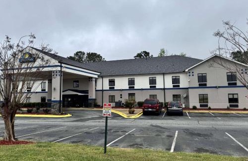 Mauldin Hotel | Days Inn by Wyndham Mauldin/Greenville