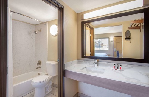 Merced Hotel | Days Inn by Wyndham Merced/Yosemite Area