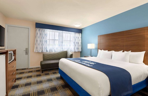 Middletown Hotel | Days Inn by Wyndham Middletown/Newport Area