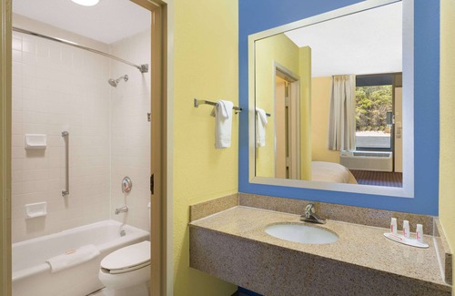Mocksville Hotel | Days Inn by Wyndham Mocksville