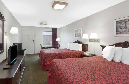 Morristown Hotel | Days Inn by Wyndham Morristown