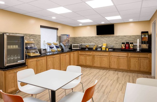 Murphy Hotel | Days Inn by Wyndham Murphy