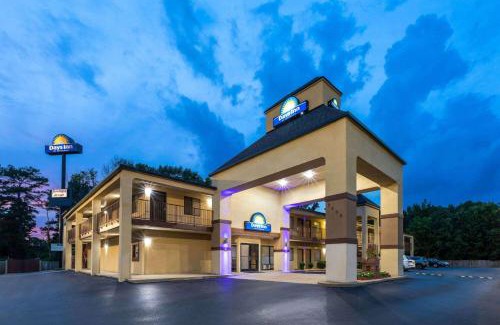 North Little Rock Hotel | Days Inn by Wyndham North Little Rock Maumelle
