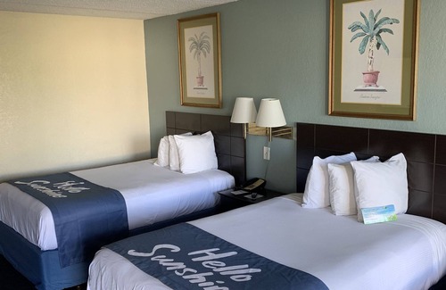 Orlando Hotel | Days Inn by Wyndham Orlando Airport Florida Mall