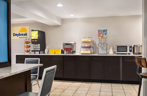 Chinatown Hotel | Days Inn by Wyndham Philadelphia Convention Center