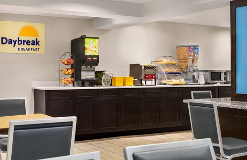 Chinatown Hotel | Days Inn by Wyndham Philadelphia Convention Center