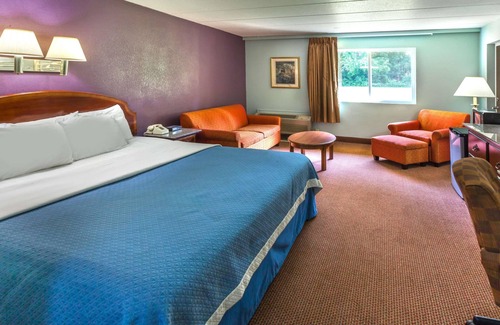 Portage Hotel | Days Inn by Wyndham Portage/Indiana Dunes National Park