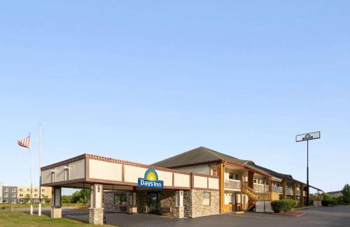 West Glens Falls Hotel | Days Inn by Wyndham Queensbury/Lake George