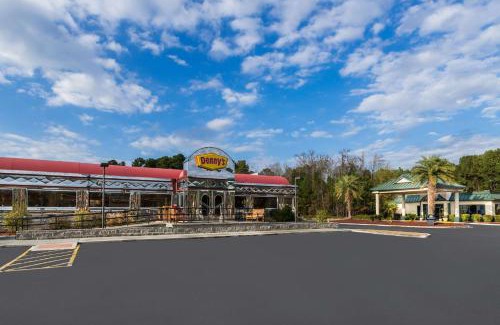 Richmond Hill Hotel | Days Inn by Wyndham Richmond Hill/Savannah