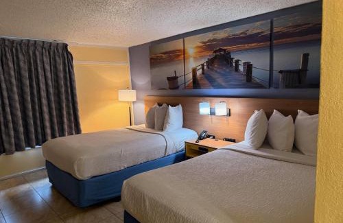 St. Petersburg - Clearwater Hotel | Days Inn by Wyndham St. Petersburg/Tampa Bay Area