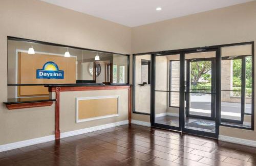 Wetmore Hotel | Days Inn by Wyndham San Antonio Near Fiesta Park