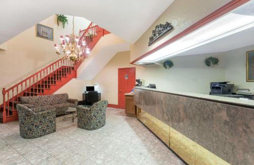 Garden City Hotel | Days Inn by Wyndham Savannah Airport