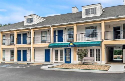 Simpsonville Hotel | Days Inn by Wyndham Simpsonville
