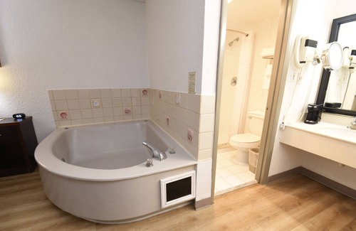 Stuart Hotel | Days Inn by Wyndham Stuart