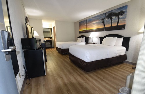 Stuart Hotel | Days Inn by Wyndham Stuart