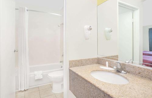 Turlock Hotel | Days Inn by Wyndham Turlock