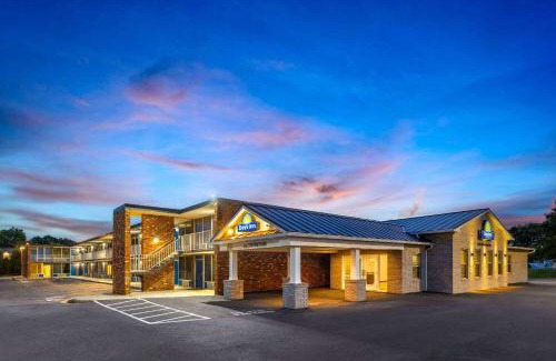 Frederick Hotel | Days Inn of Frederick by Wyndham