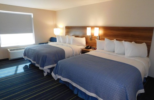 Kearney Hotel | Days Inn & Suites by Wyndham Kearney