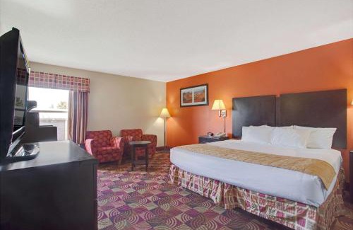 Tougaloo Hotel | Days Inn & Suites by Wyndham Ridgeland