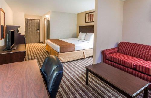 Vancouver Hotel | Days Inn & Suites by Wyndham Vancouver