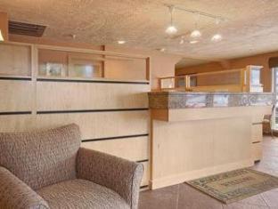 Spokane Hotel | Days Inn & Suites by Wyndham Spokane