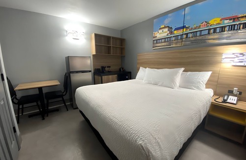 Texas City Hotel | Days Inn & Suites by Wyndham Texas City