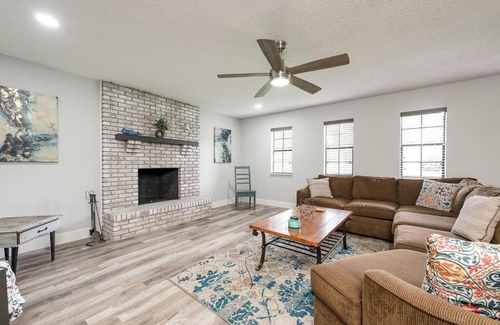 Daytona Beach House | Daytona Buy! Mins from Beaches, Speedway, Airport