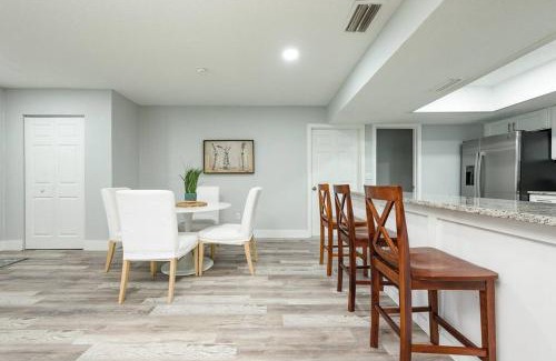 Daytona Beach House | Daytona Buy! Mins from Beaches, Speedway, Airport