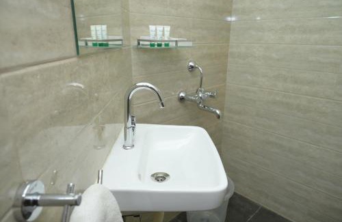 Bhuj Hotel | Daze Off Studio house