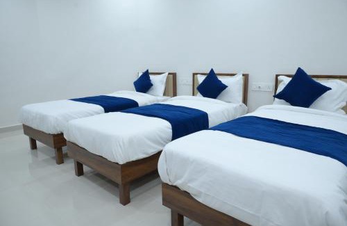 Bhuj Hotel | Daze Off Studio house