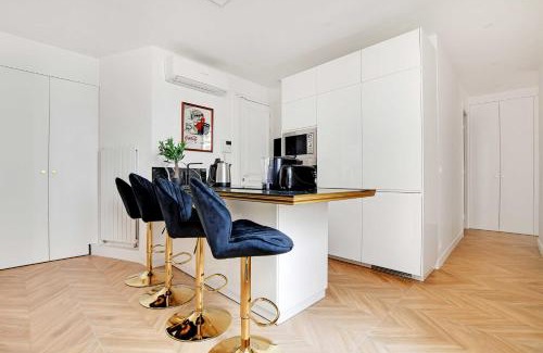 Chaillot Apartment | Dazzling flat - 3BD8P - Arc de Triomphe