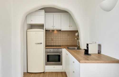 Imerovigli Villa | Dazzling Santorini Villa | Foyal Villa | 3 Bedrooms | Private Furnished Terrace.