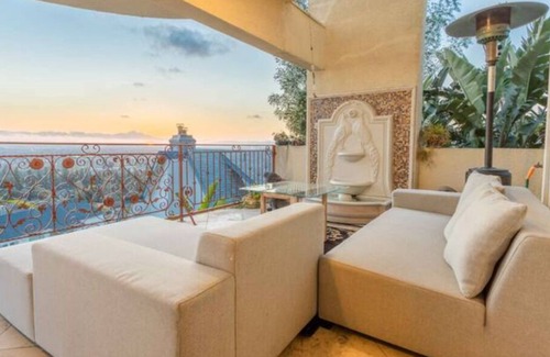 Whittier House | Dazzling three story mansion with impecable views