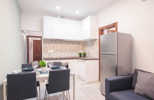El Camp de l'Arpa del Clot Apartment | DB Nice Apartment Sagrada Familia