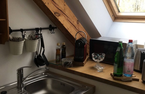 Westend Apartment | Room in a quiet attic apartment, forest, water,