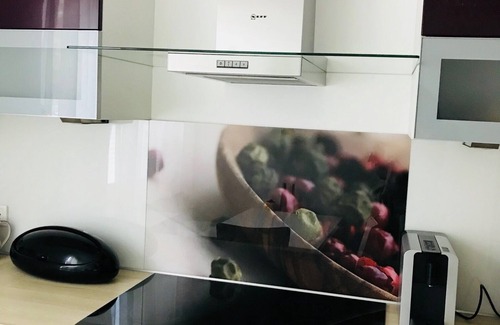 Friedrichshain Apartment | 3 room apartment with garden in the center of Berlin 8 min drive to the Alex