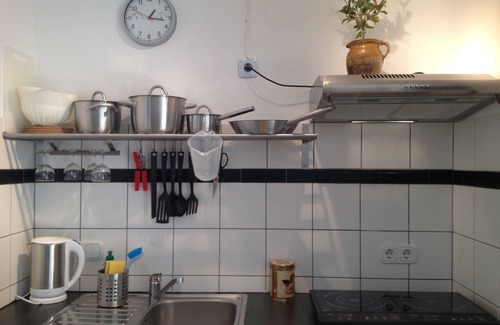 Friedrichshain-Kreuzberg Apartment | Studio 7 in Kreuzberg