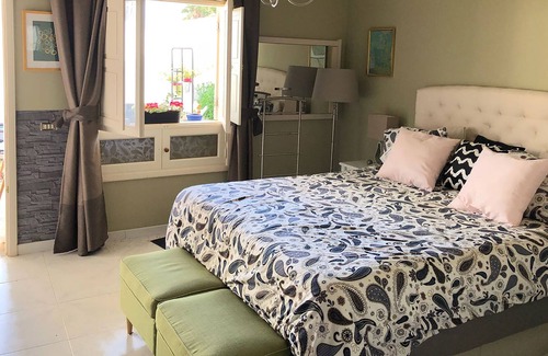 Playa del Cable Apartment | Depandance Suite in Villa with pool and breakfast inclusive.