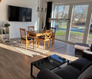 Klausdorf House | Ferienhaus am Gutspark 3, Klausdorf, ca 250 m bis zur Badestelle