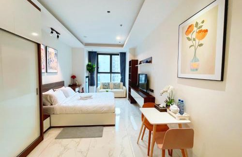 Little Japan Apartment | De Lux Central Studio next Hyatt ,Opera House ,Benthanh ,Pool,Gym