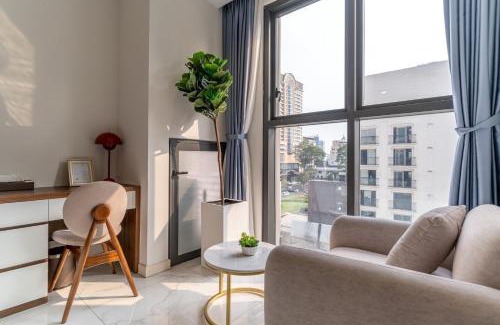 Little Japan Apartment | De Lux Central Studio next Hyatt ,Opera House ,Benthanh ,Pool,Gym
