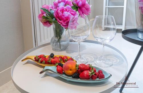 Notre-Dame-des-Champs Apartment | De Montescal- Montparnasse Central with AC 11 to 14m2 STUDIO in a prime location