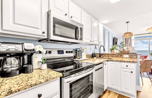 Myrtle Beach Apartment | DEAL@ Boho Oceanview Paradise, LuxKing, Lazy River
